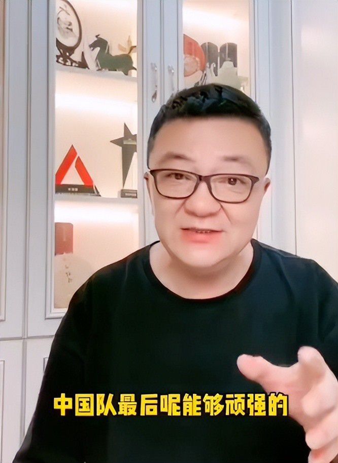 张震饰演身患癌症的检察官梁文超，为贴近真实癌症患者的形象，他不仅在三个月内疯狂减重12公斤，还剃光头发以光头造型演绎